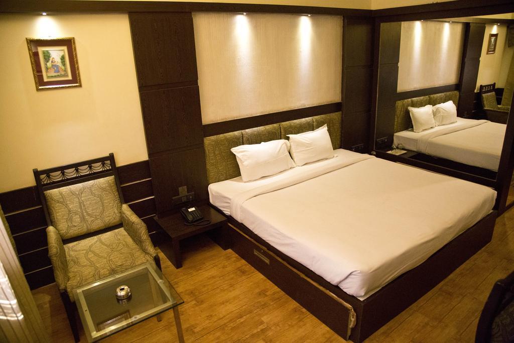 The Rajshahi Palace Hotell Indore Rom bilde